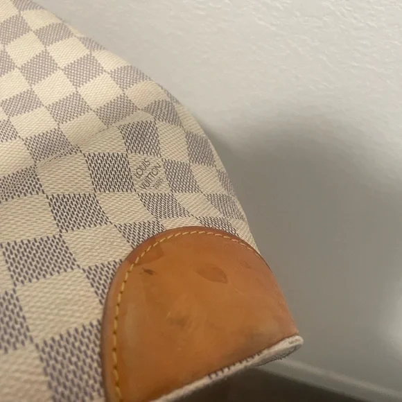 Louis Vuitton Hampstead MM - Picture 7 of 10